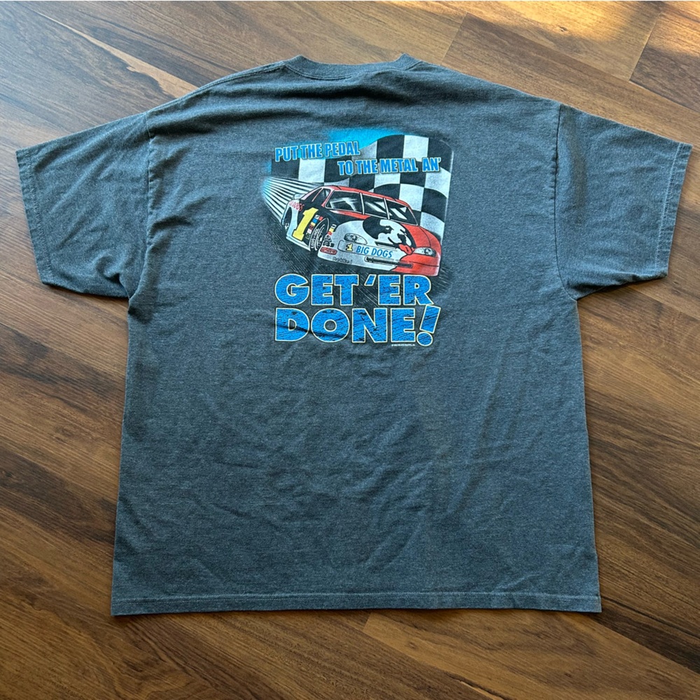 Vintage 2005 Big dogs racing Tee with nice back hit. Size ~ XL